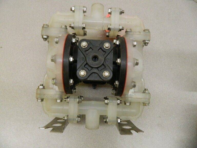 SandPIPER Air Operated Diaphragm Pump 1/2" NPT Nonmetallic S05B2P1TPNS000