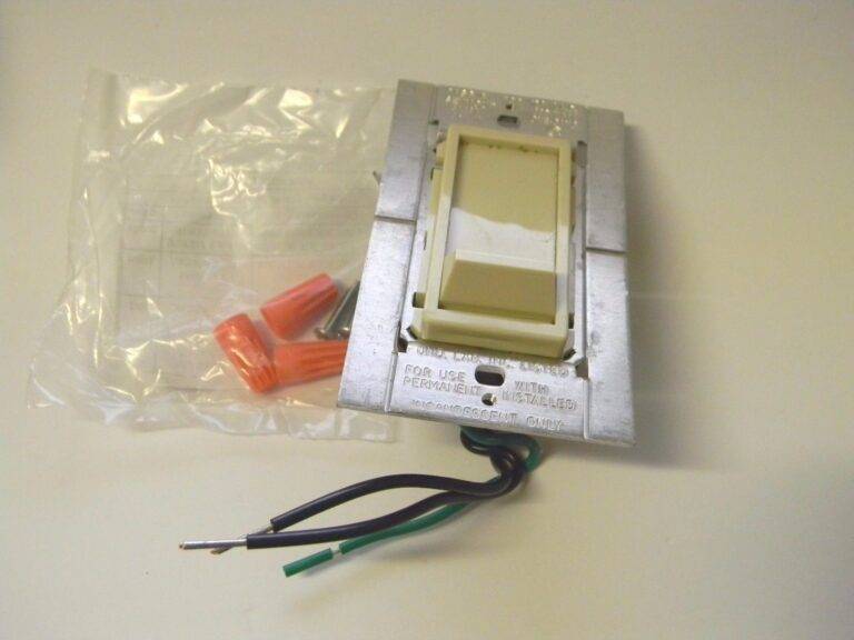 Pass & Seymour Wall Dimmer Ivory Slide On-Off 1000W 120VAC #91181-I
