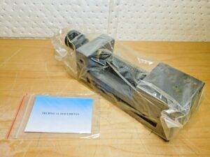 Interstate Toolmaker's Vise 3-15/16" W x 1.7" H x 5" Opening Cap 42052555