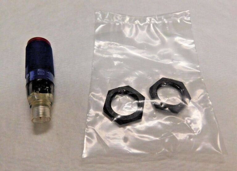 Telemecanique Polarized Retroreflective Photoelectric Sensor 4 Pin XUB9ANBNM12