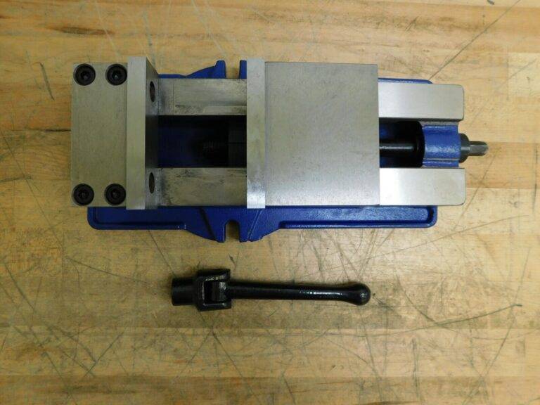 Interstate Horizontal Machine Vise 4" Jaw W 4" Jaw Opening 43137447 INCOMPLETE