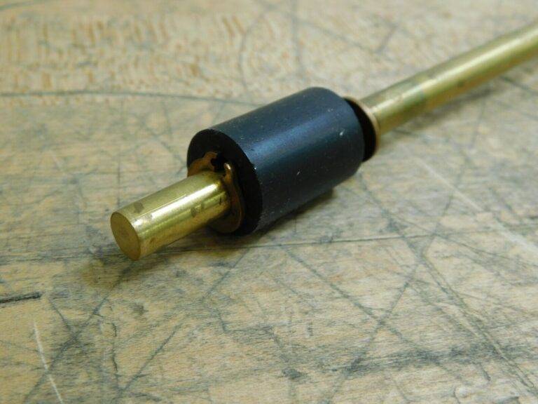 Barksdale Liquid Level & Temperature Switch 176°F Normally Open L1BLD12CL220