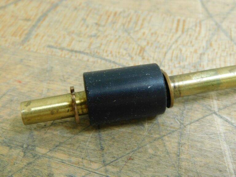 Barksdale Liquid Level & Temperature Switch 176°F Normally Open L1BLD12CL220