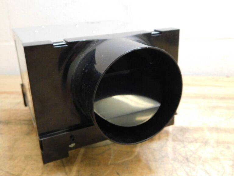 Fantech Enclosed Exhaust Fan 4" Blade Direct Drive 0.027 hp 100 CFM PB110