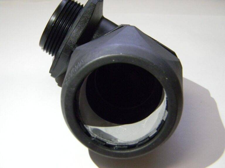 Murrplastik 1-1/4" Nylon Angled Comp Liquid tight Connector QTY 2 83515858