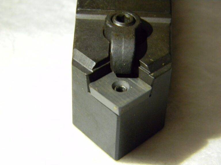 Precision CSDP N16-4D Clamp Type Toolholder 1" x 1" x 6" Neutral Shank
