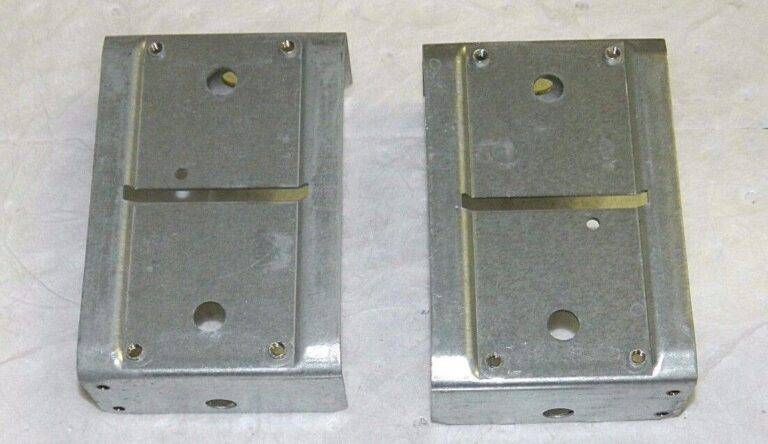 Hubbell 6.04" L x 4.59" H Wiring Device-Kellems Raceway Elbow End #HBL4712TXIV