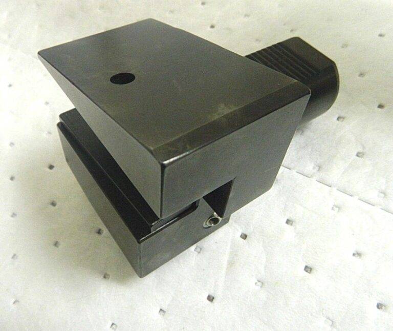 Global CNC Turning Toolholder Form B3 RH 1-1/4" Max Cut 23.5032
