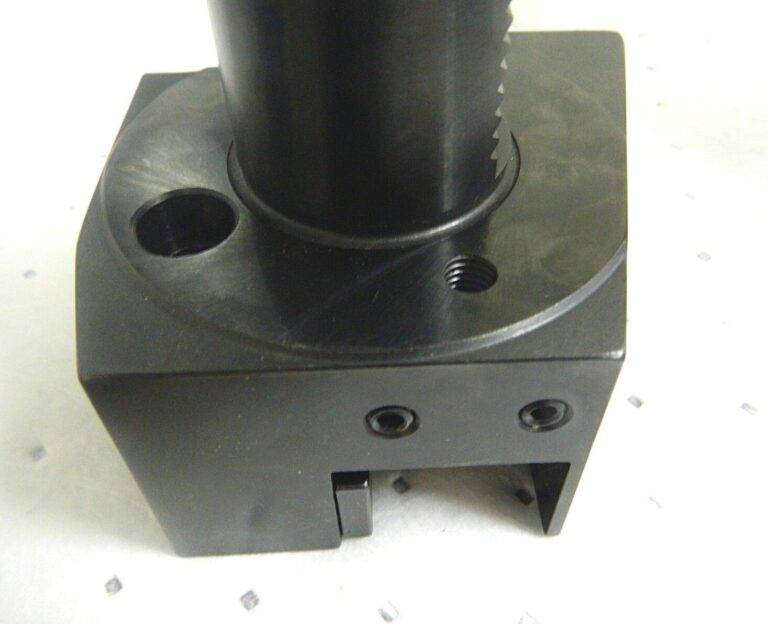 Global CNC Turning Toolholder Form B3 RH 1-1/4" Max Cut 23.5032