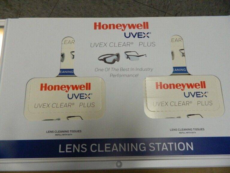 UVEX Portable/Wall-Mount Non-Silicone Anti-Fog Anti-Static Lens Cleaning Station