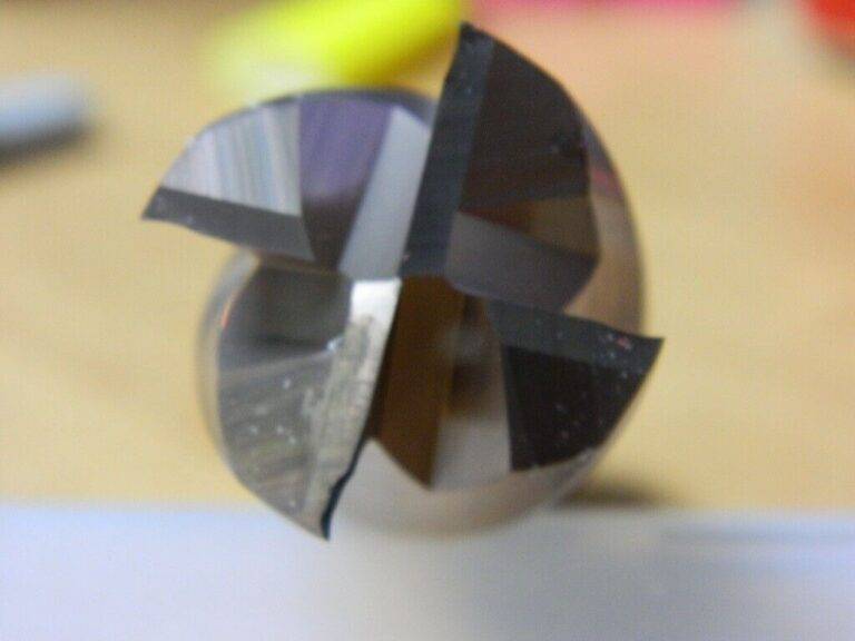 ACCUPRO 1″, 1-3/4″ LOC 1″ Shank Diam 4″ OAL 4 Fl Solid Carbide Square EndMill
