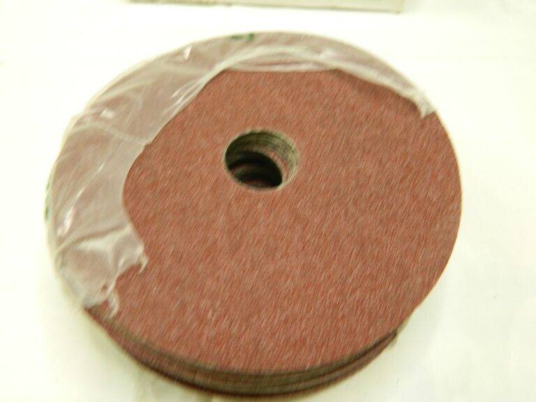 CGW Fiber Disc 5″ Disc Dia, 7/8″ Hole, 60 Grit, Aluminum Oxide Qty 25 48025