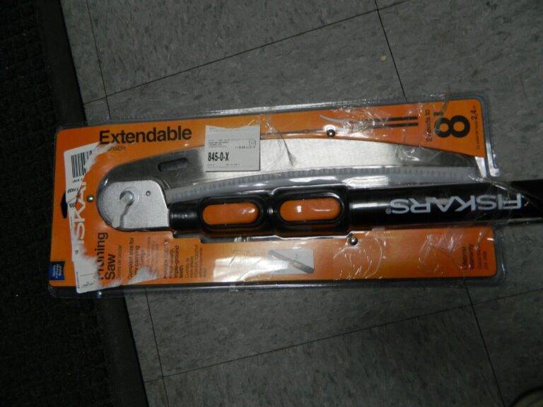 FISKARS Telescoping Adjustable Pole Saw 394620-1001