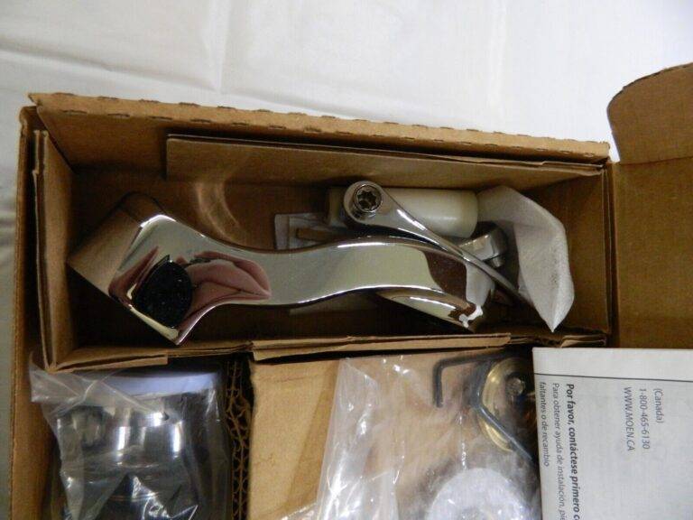MOEN Wrist Blade Handle, Commercial Bathroom Faucet 8239
