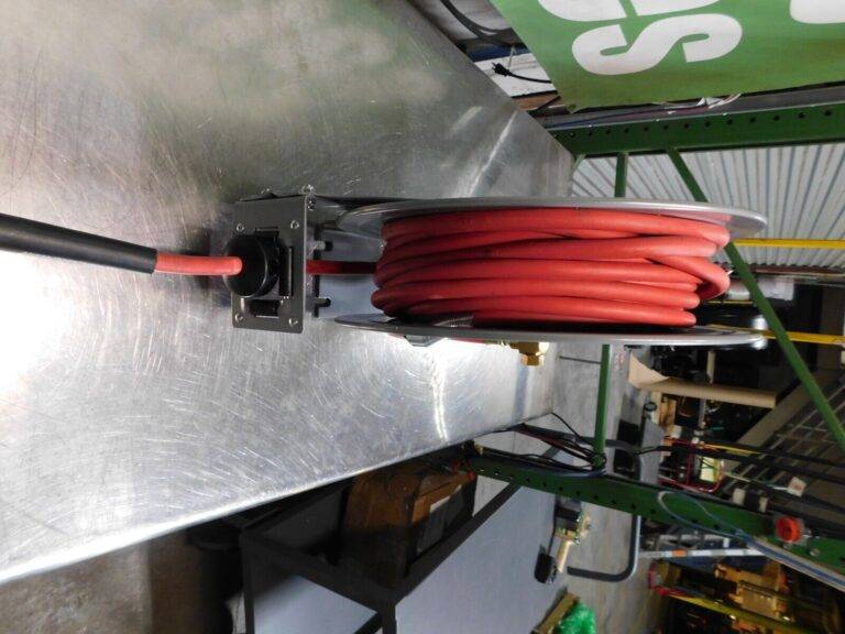 PRO-SOURCE Hose Reel with Hose 3/8″ ID x 50' Spring Retract 300 psi 1/4″ NPT Out