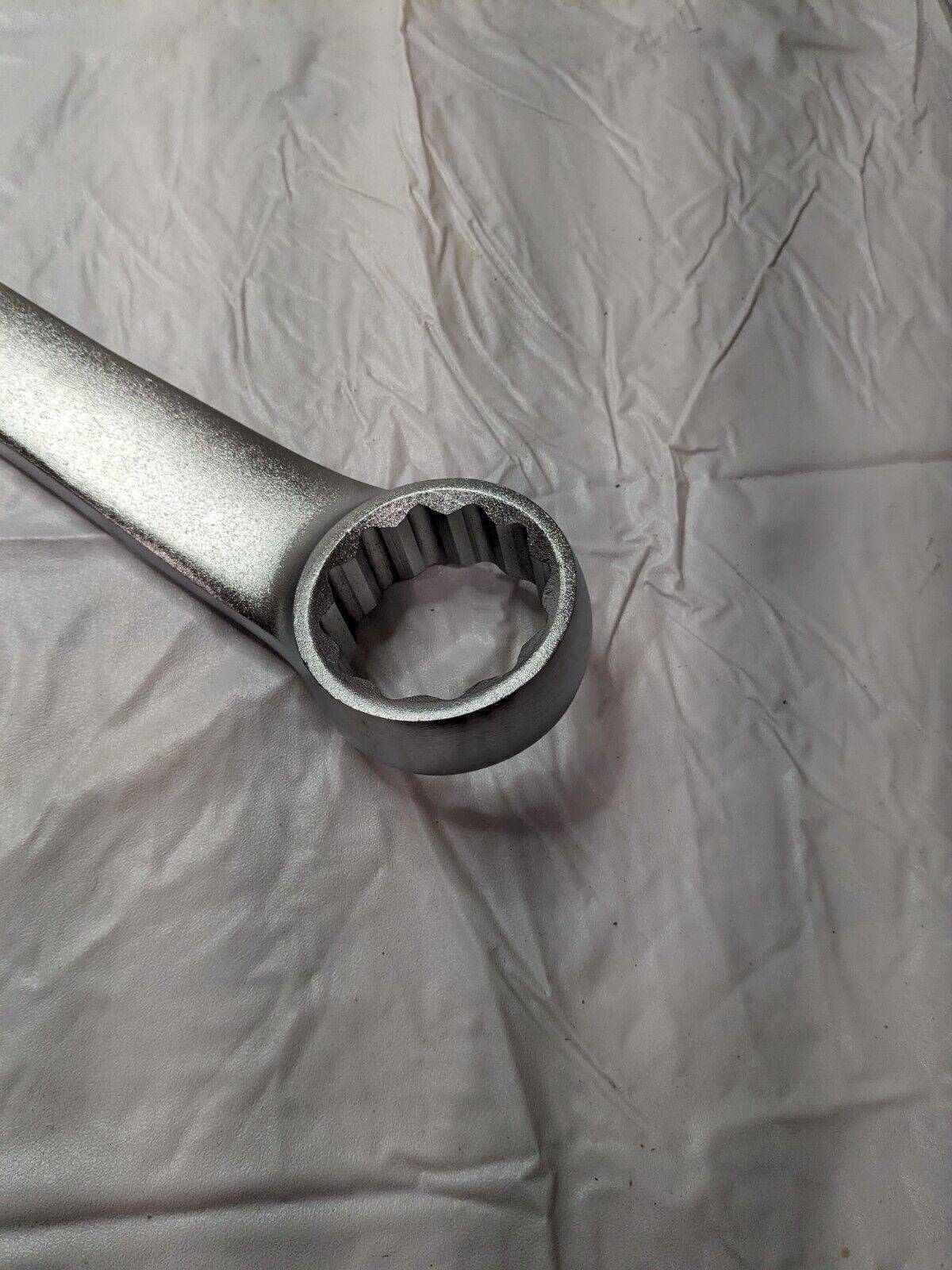 GEARWRENCH Combination Wrench: 1-3/4″ Head Size 25.551″ OAL 81820