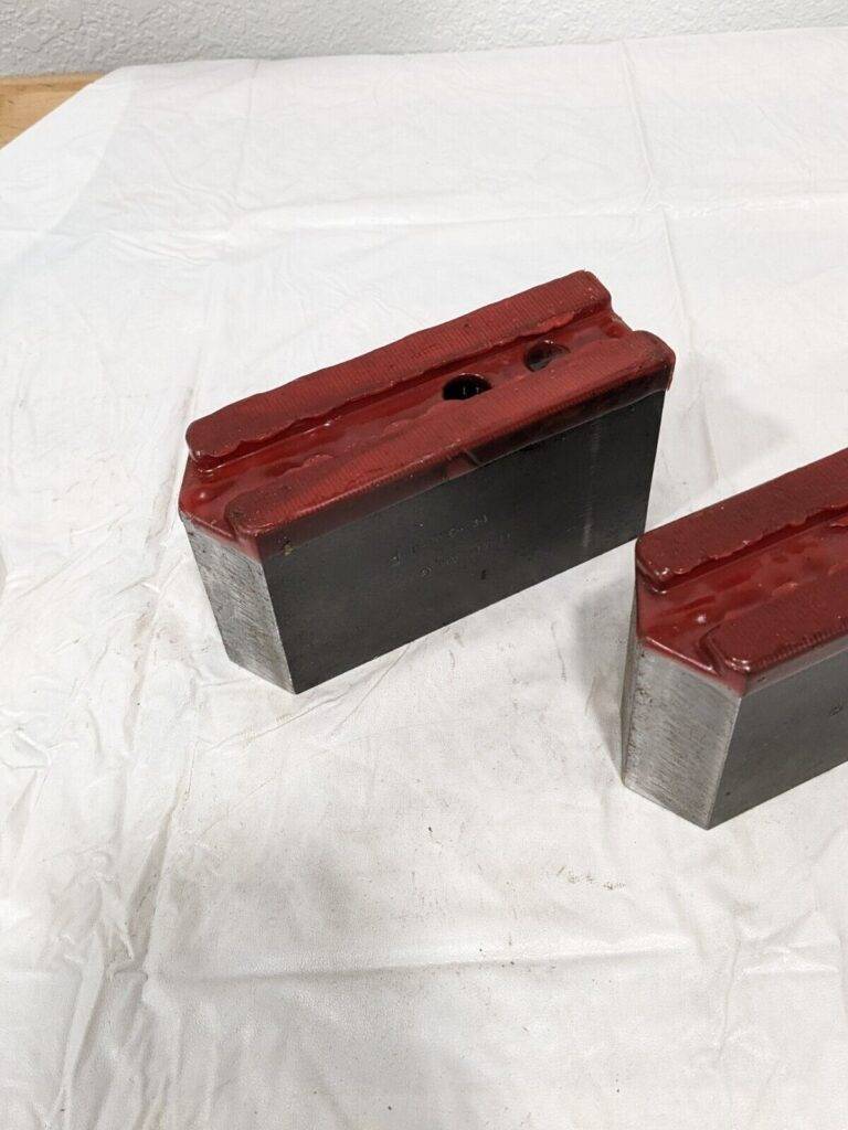 H&R Serrated Soft Jaws 12" & Up Chuck Capacity 1.5mm 60° INCOMPLETE HR112-3-5OP
