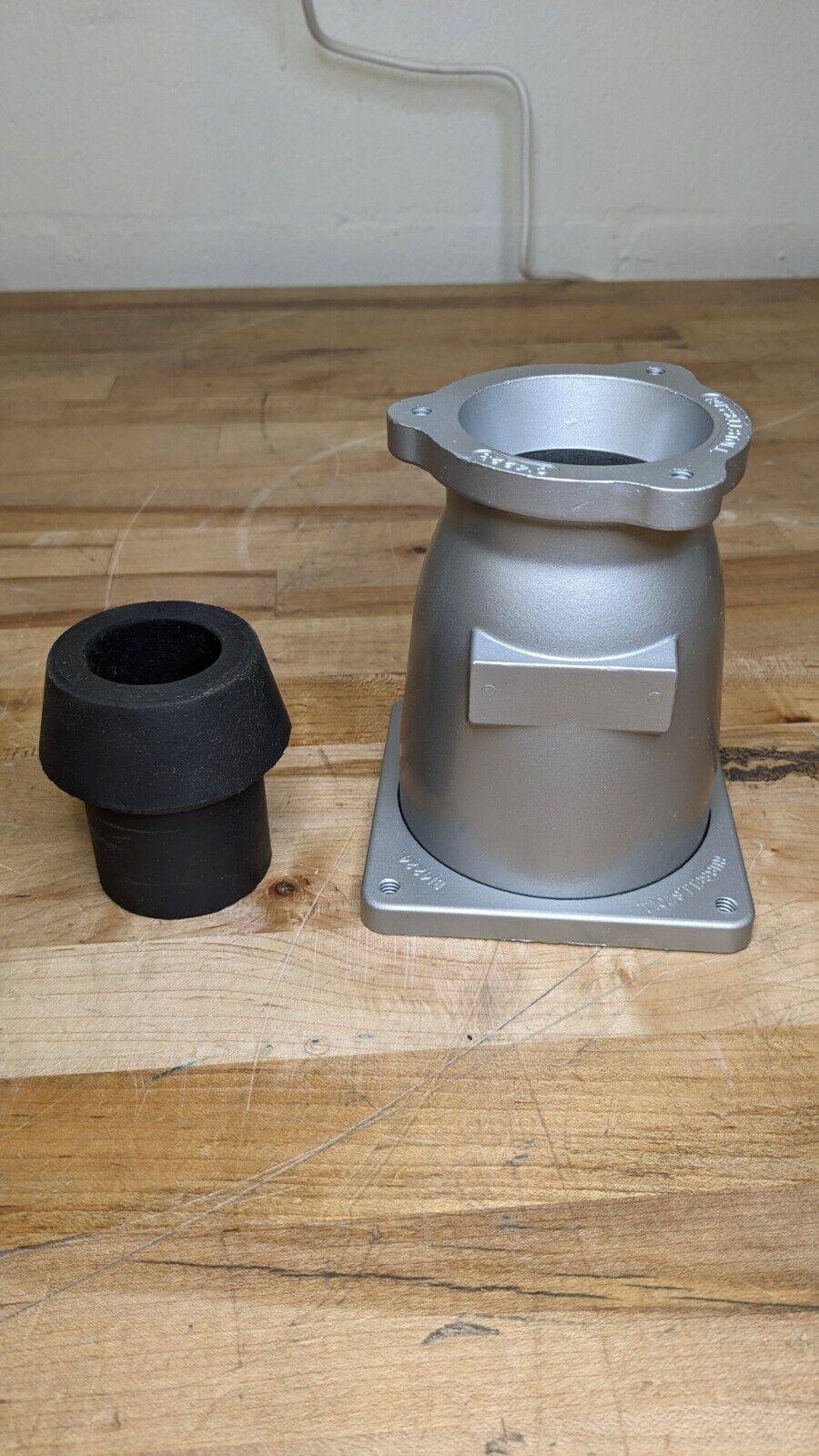 Russell & Stoll 3437 100 Amp 480 VAC 2P3W Plug Pin & Sleeve Receptacle New!