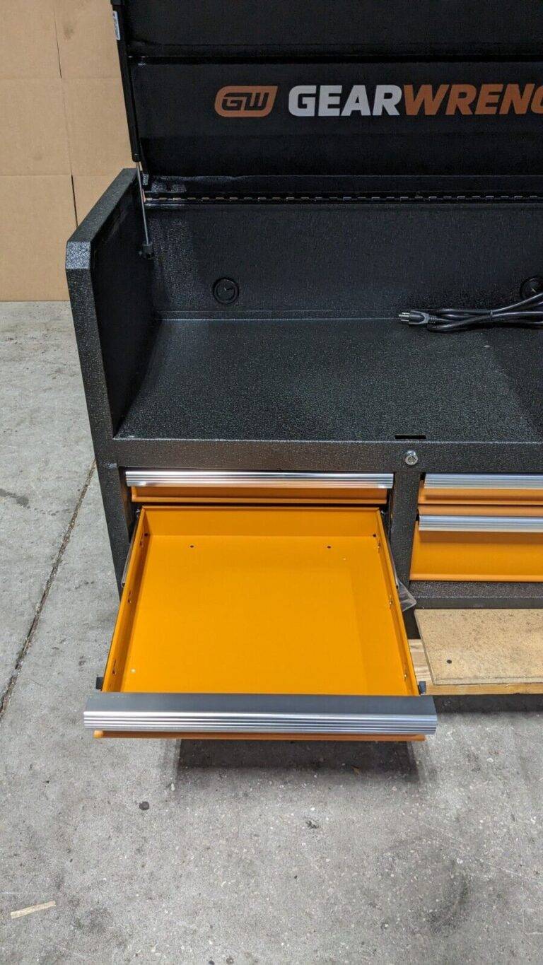 GEARWRENCH 5 Drawer Top Tool Chest 18 x 23 x 36” Steel Black/Orange 83242 Damage