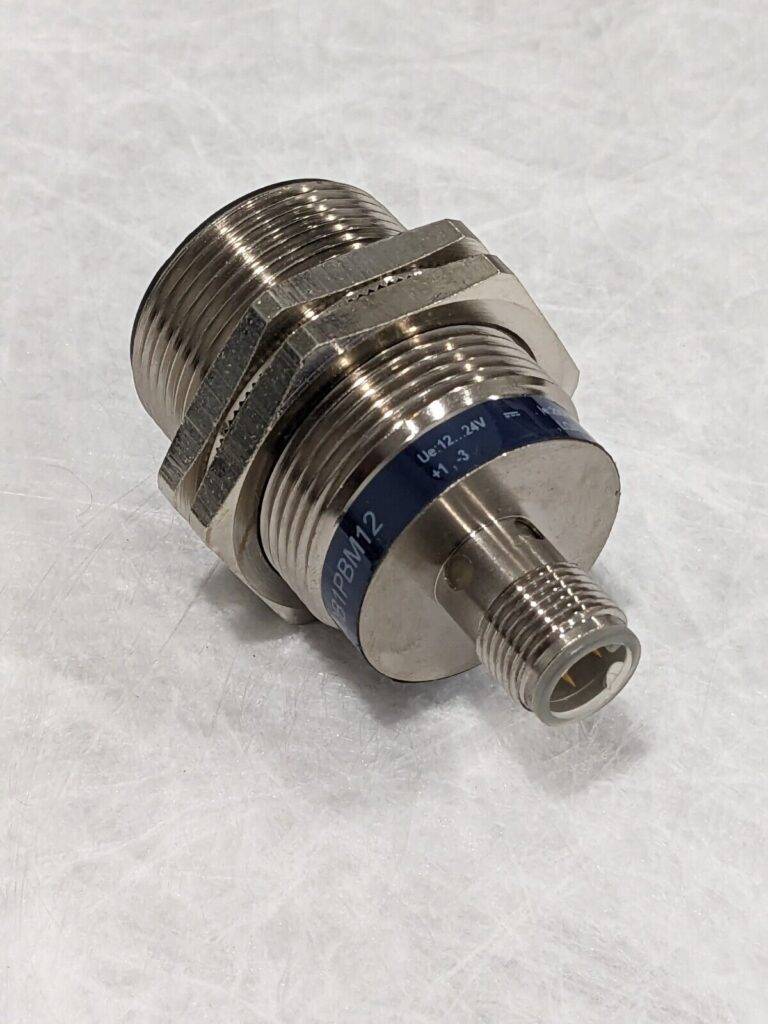 Telemecanique Inductive Proximity Sensor: Cylinder Shielded, 0.39" XS530B1PBM12