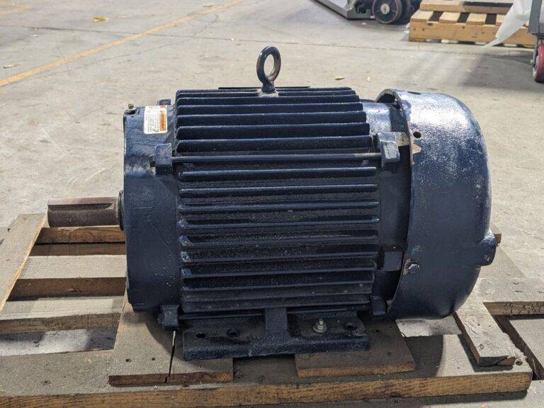 Marathon Severe Duty Electric Motor 7.5 HP 230/460v 3 Ph 213TTFS6531 Damaged