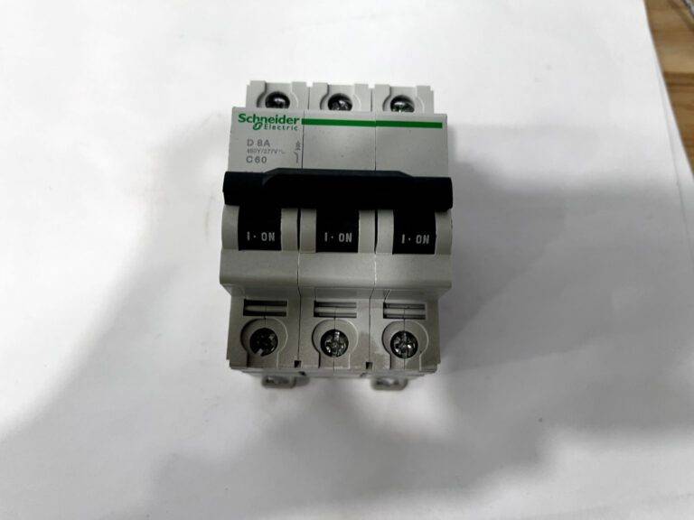 SCHNEIDER ELECTRIC 24537, 8 Amp, 3 Pole, DIN Rail Mount Standard Circuit Breaker
