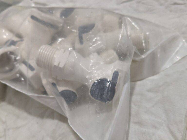 Colder Products 10pk FFC10835BSPT Non-Valved Male Thread Coupling Body 1/2 BSPT