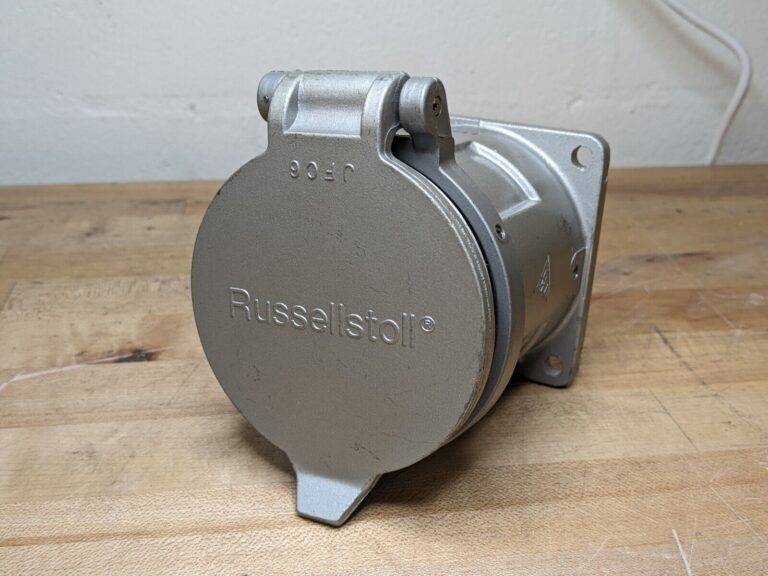 Russelstoll 3123W Receptacle w/ Junction Box 60 Amp 480 VAC 3-Pole 3-Wire