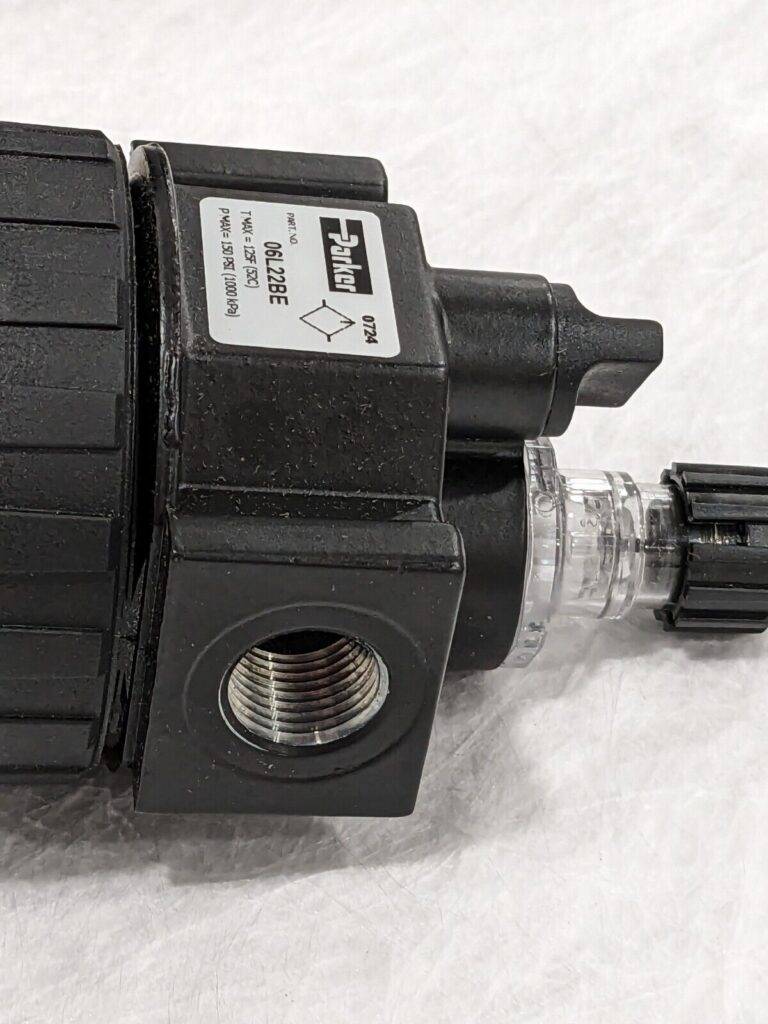 PARKER Intermediate Compressed Air Lubricator: 3/8" Port, NPT Ends 06L22BE