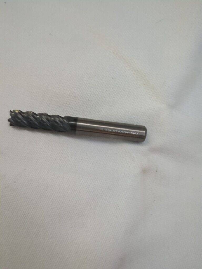 KENNAMETAL Corner Radius End Mill: 10 mm Dia, 30.00 mm LOC 5fl 6763960
