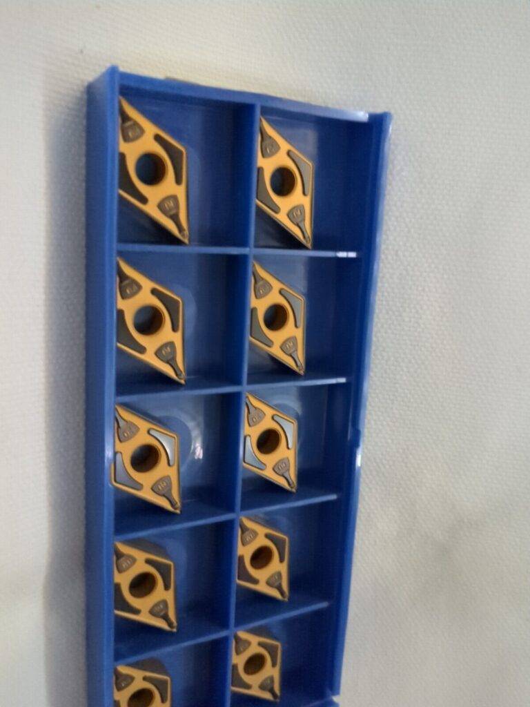 SUMITOMO Turning Insert: DNMG431EGU AC6030M, Carbide 196C156
