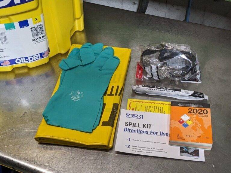 Oil Dri 20 Gallon Hazmat Spill Kit Absorbent Refill Pack L90894