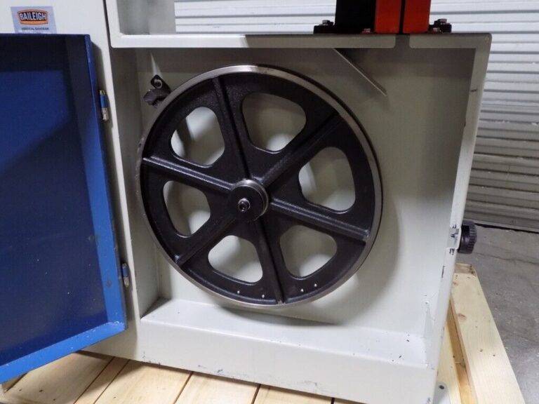 Baileigh Variable Speed Vertical Bandsaw 90 - 1400 FPM 120v 1230389 Damaged
