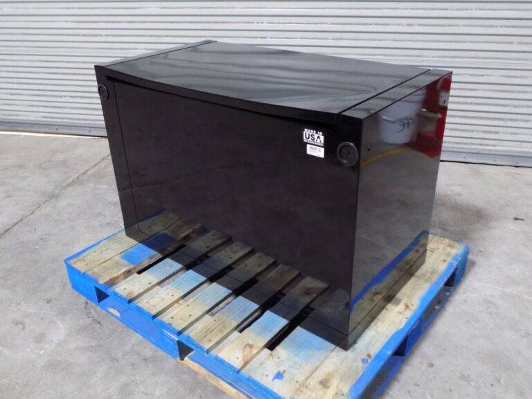 Proto Double Bank Top Chest Tool Box 12 Drawers 42 x 22 x 27 Damaged