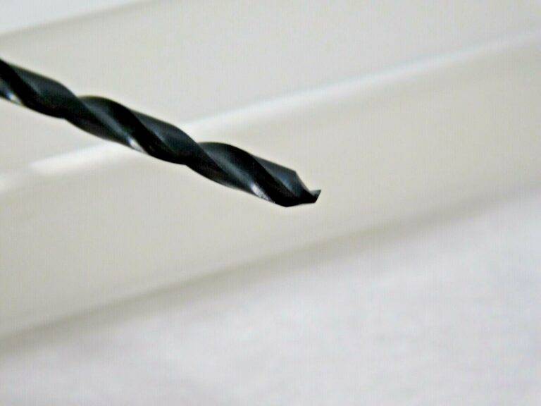 New York Twist Drill Extension Drill HSS 135º #40 QTY 60 NAS907-B-0.0980-06-1-P3