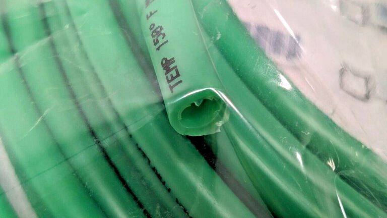 Parker Green Polyethylene Tubing 3/8" X .062 Wall 125PSI QTY 100 Ft E-64-G-0100