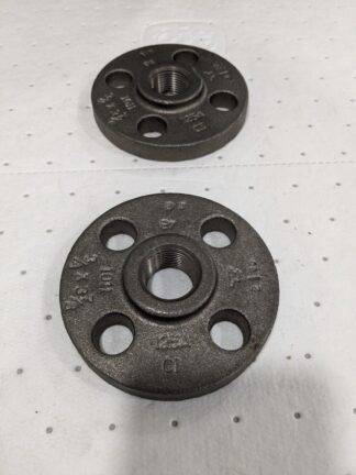 Iron Threaded Pipe Flange 3/4" Pipe, 3-7/8" OD, 5/8" Hub Length Qty 2 0308002005
