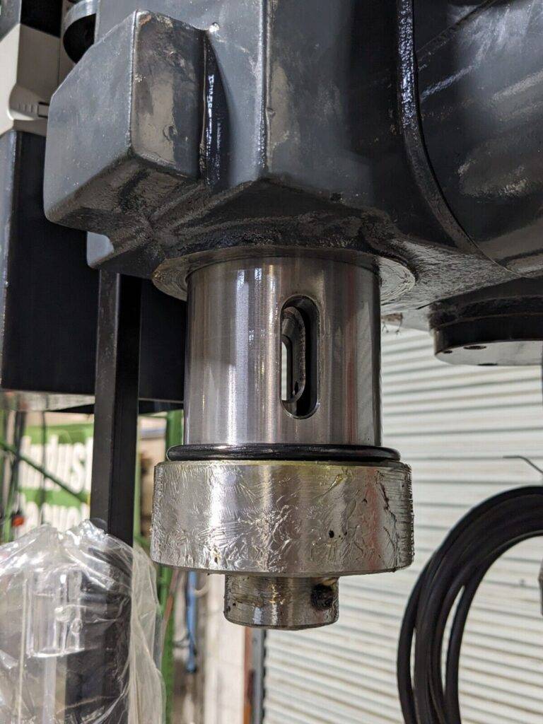 Dake Floor Drill Press 18" Swing 3MT 68 - 1380 RPM 1.5 HP 110v 977701V Damage