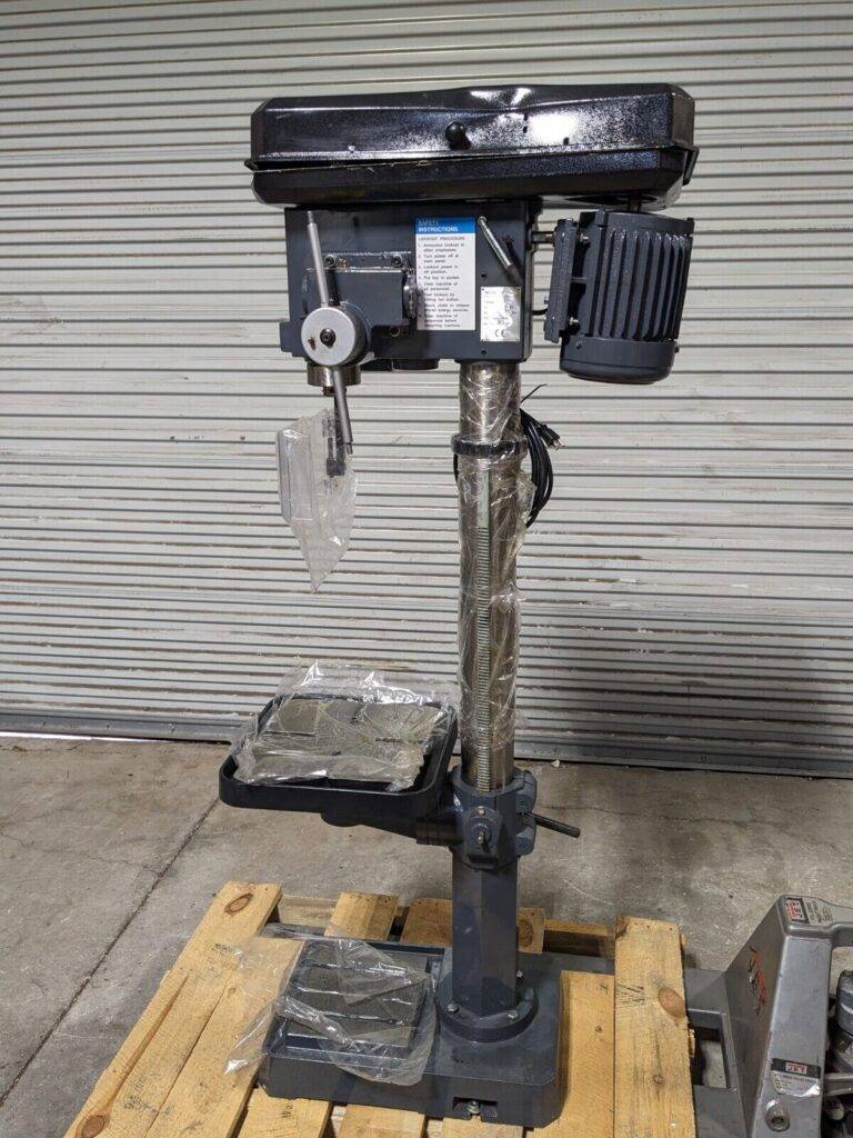 Dake Floor Drill Press 18" Swing 3MT 68 - 1380 RPM 1.5 HP 110v 977701V Damage