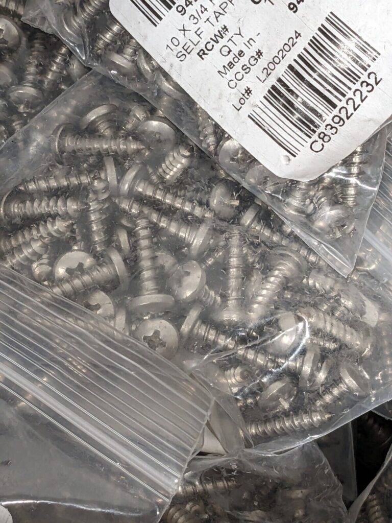 Sheet Metal Screw: #10, Pan Head, Phillips Drive, 3/4" LUH Qty 2000 B83922232