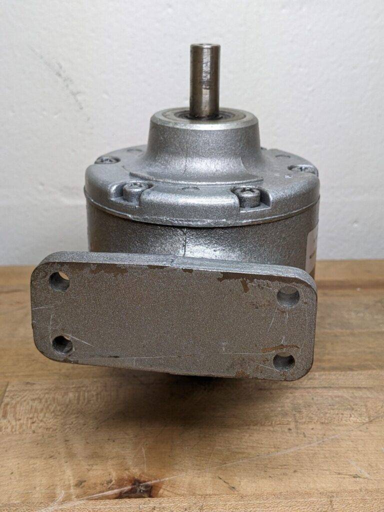 Gast 4AM-FRV-13C Reversible Air Motor 78 CFM 3000 RPM Max 1-1/2 HP Defective