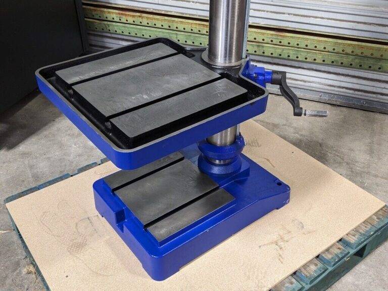 Vectrax 20" Variable Speed Mill / Drill Machine 170 - 2000 RPM 2 HP 220v 3 Ph.