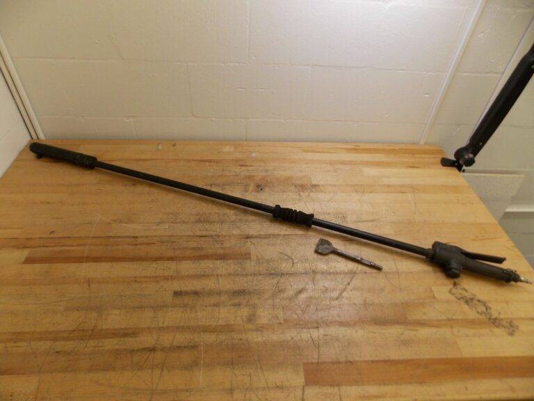 Universal Tool Pneumatic Scaling Hammer 4600 BPM 1-1/8" Stroke UT8630LI REPAIR