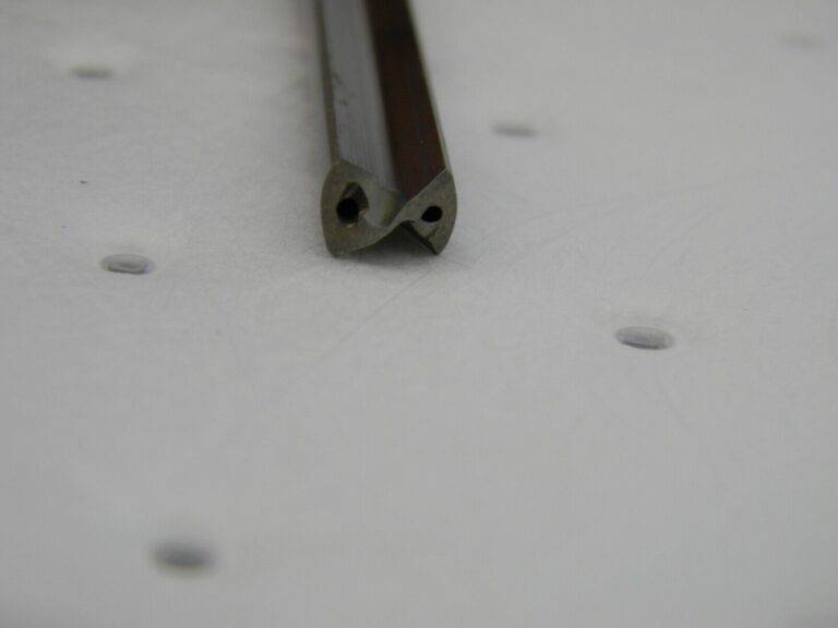 GUHRING Die Drill Bit: 0.2756″ Dia, 130 °, Solid Carbide 9060690070000