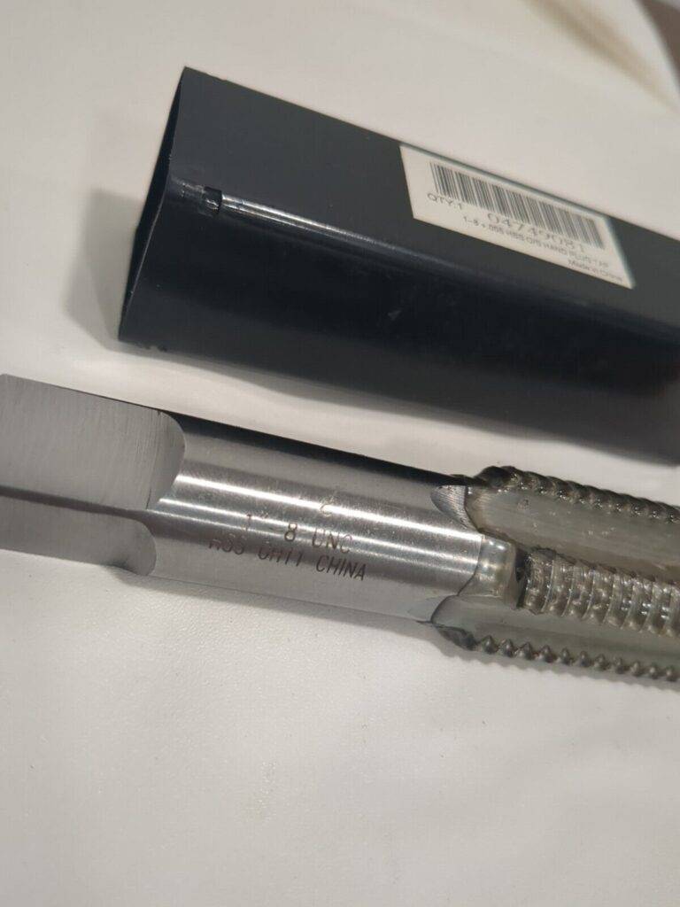 StraightFlute Tap 1-8UNC 4 Fl Plug Chamfer HSS Bright/Uncoated Finish JY4749081