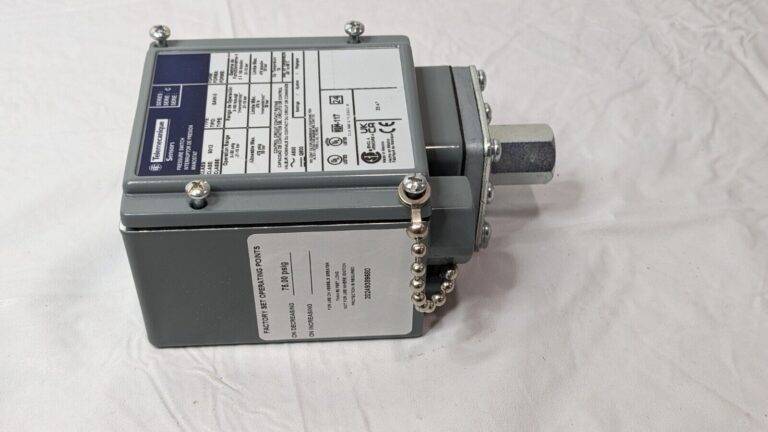 Telemecanique Sensors Pressure Switch 3-150 psi 1/4 NPTF 9012GAW5