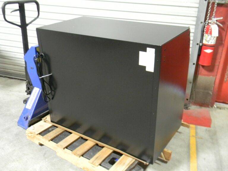 Extreme Tools Roller Cabinet 11 Drawer 41" x 41" x 24" PWS4124RCTXBK Damaged