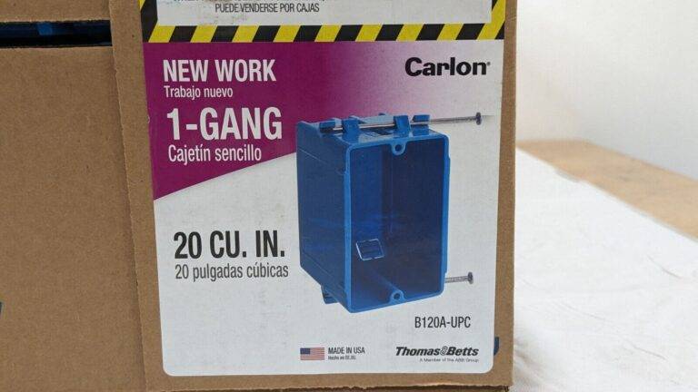 Box of 100 Carlon New Work PVC Electrical Outlet Box 1-Gang 20 cu. in. B120A-UPC