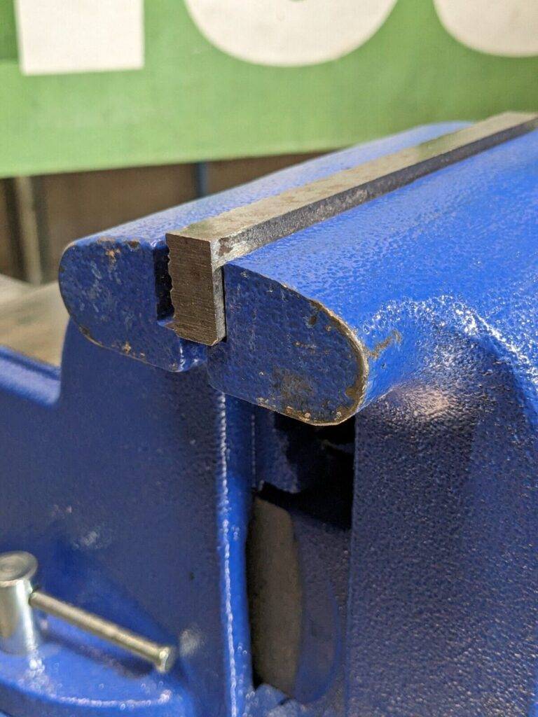 Gibraltar Bench Vise w/ Swivel Base 6" Jaw Width 6" Opening Capacity DAMAGED