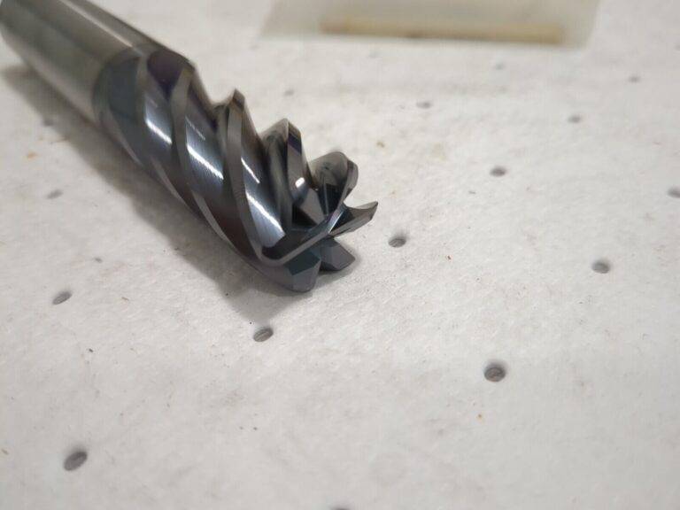 KENNAMETAL Corner Radius End Mill 3/4"Dia 6FL Solid Carbide 4"OAL 5351890